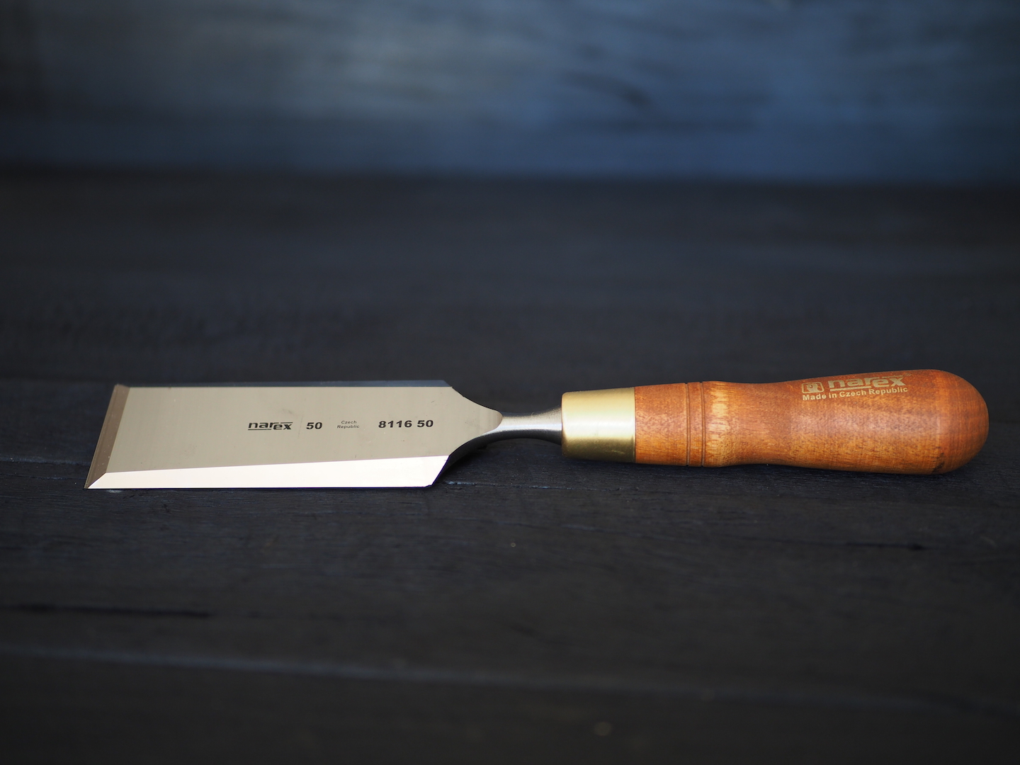 Bevel edge chisel 50mm Dubbeld Wood Tools